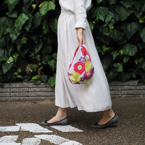 風呂敷 70cm｜こはれ フラワーストライプ｜グレー / ベージュ 綿100％｜むす美 むす美