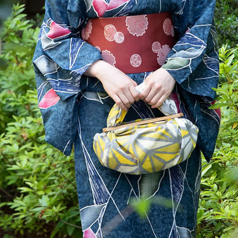 ふろしきパッチン 70cm-115cmの風呂敷用 | 木製 ブラックウォールナット / ナラ | むす美 むす美