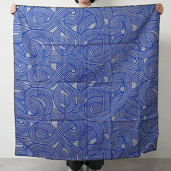 風呂敷 100cm｜伊砂文様 結｜両面染め ダークグレー / ブルー｜綿シャンタン｜むす美 むす美