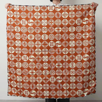 風呂敷 100cm｜伊砂文様 松｜両面染め 鉄色 / 赤色｜綿シャンタン｜むす美 むす美