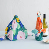 風呂敷 70cm｜椿柄 / グリーン｜アクアドロップ (はっ水加工) - Adeline Klam｜ポリエステル｜むす美 むす美