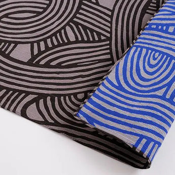 風呂敷 100cm｜伊砂文様 結｜両面染め ダークグレー / ブルー｜綿シャンタン｜むす美 むす美