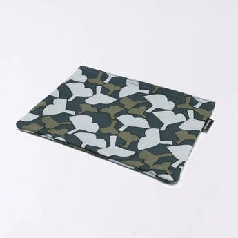 フラットポーチ｜銀杏柄｜手染め生地 帆布 綿100% コットン ポーチ 日本製｜幸せの文様 【 Fuwa Market オリジナル 】 Fuwa Market