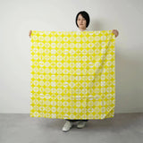風呂敷 100cm｜伊砂文様 松｜両面染め 黄色 / グレー｜綿シャンタン｜むす美 むす美