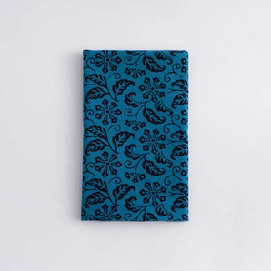 手ぬぐい｜綿100%｜コットン｜注染｜丁子唐草 青色｜ボタニカル柄｜かまわぬ かまわぬ