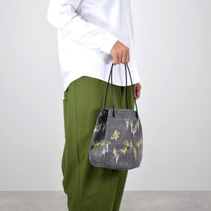 【バケットバッグ】森のバケットバッグ  コットン帆布 革ひも 刺繍ステッチ グレー  salvia
