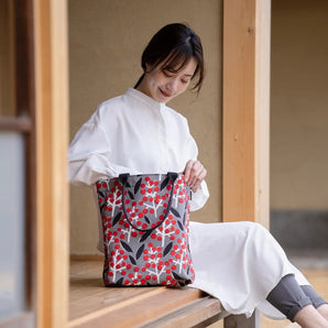 トートバッグ（縦型）｜南天柄｜手染め生地 帆布 綿100% コットン バッグ 日本製｜京都職人仕上げ 【 Fuwa Market オリジナル 】 Fuwa Market