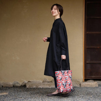 トートバッグ（縦型）｜南天柄｜手染め生地 帆布 綿100% コットン バッグ 日本製｜京都職人仕上げ 【 Fuwa Market オリジナル 】 Fuwa Market