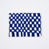 よつめ染布舎 名刺入れ 変わり市松 納戸色 ネイビー